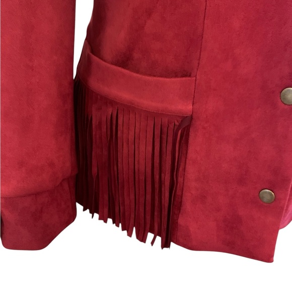 Skies Are Blue Faux Suede Red Fringe Women's Jacket - Picture 6 of 11